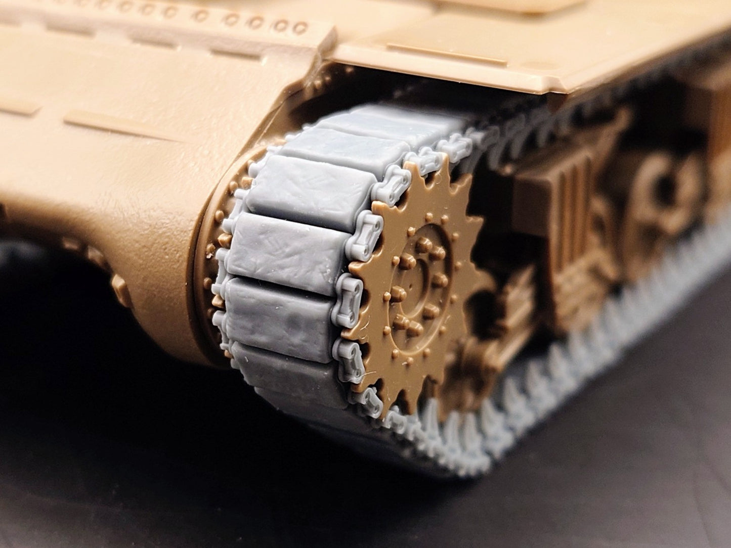 DB35064 T-51 Track